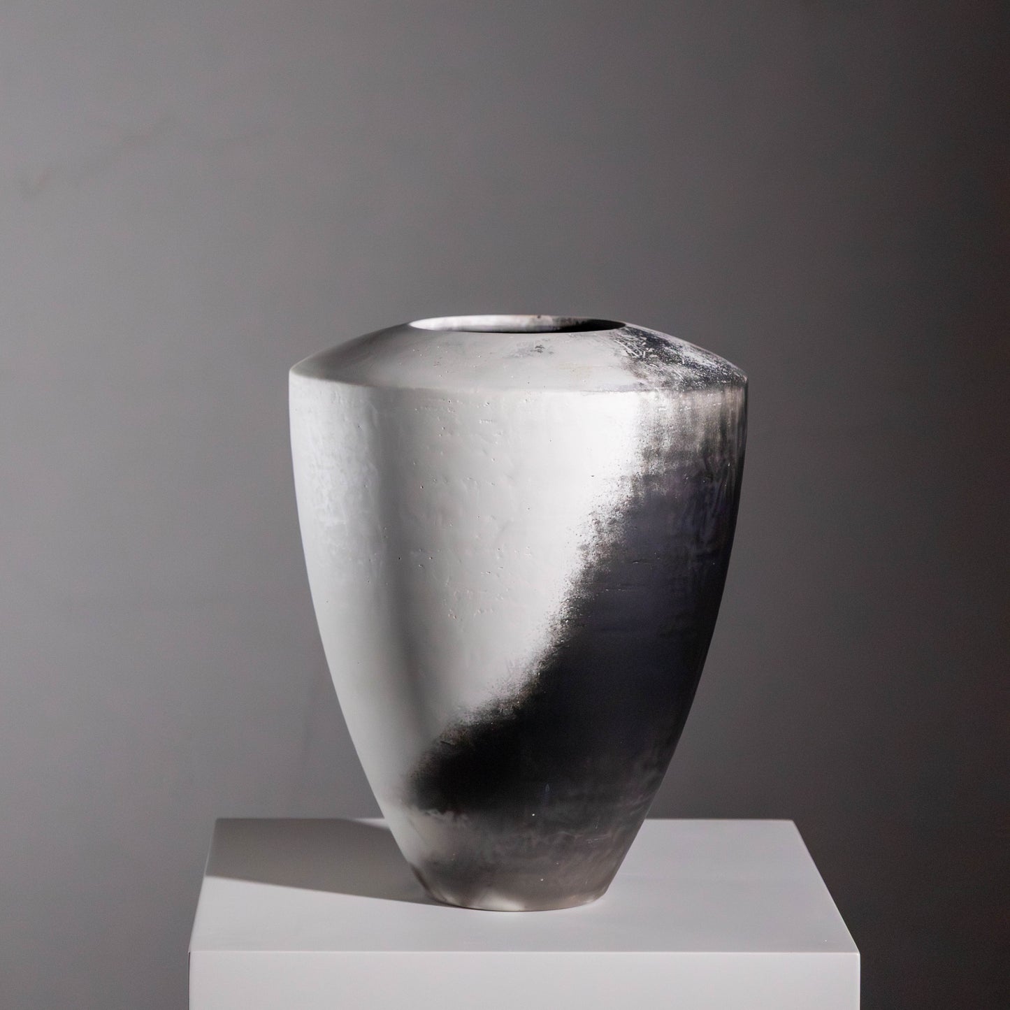 G11 | Smoke Fired Vessel | H:25.5cm - D:20cm