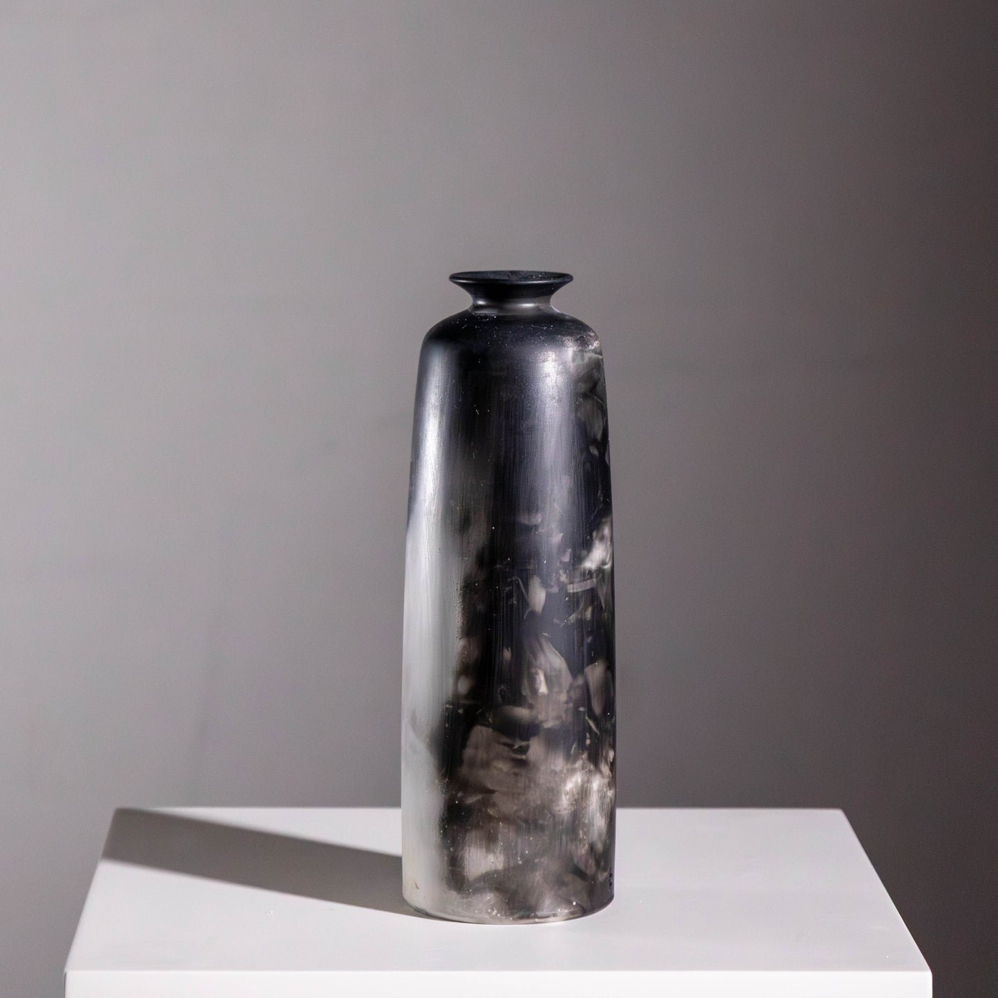 G13 | Smoke Fired Vessel | H:22cm - D:7cm