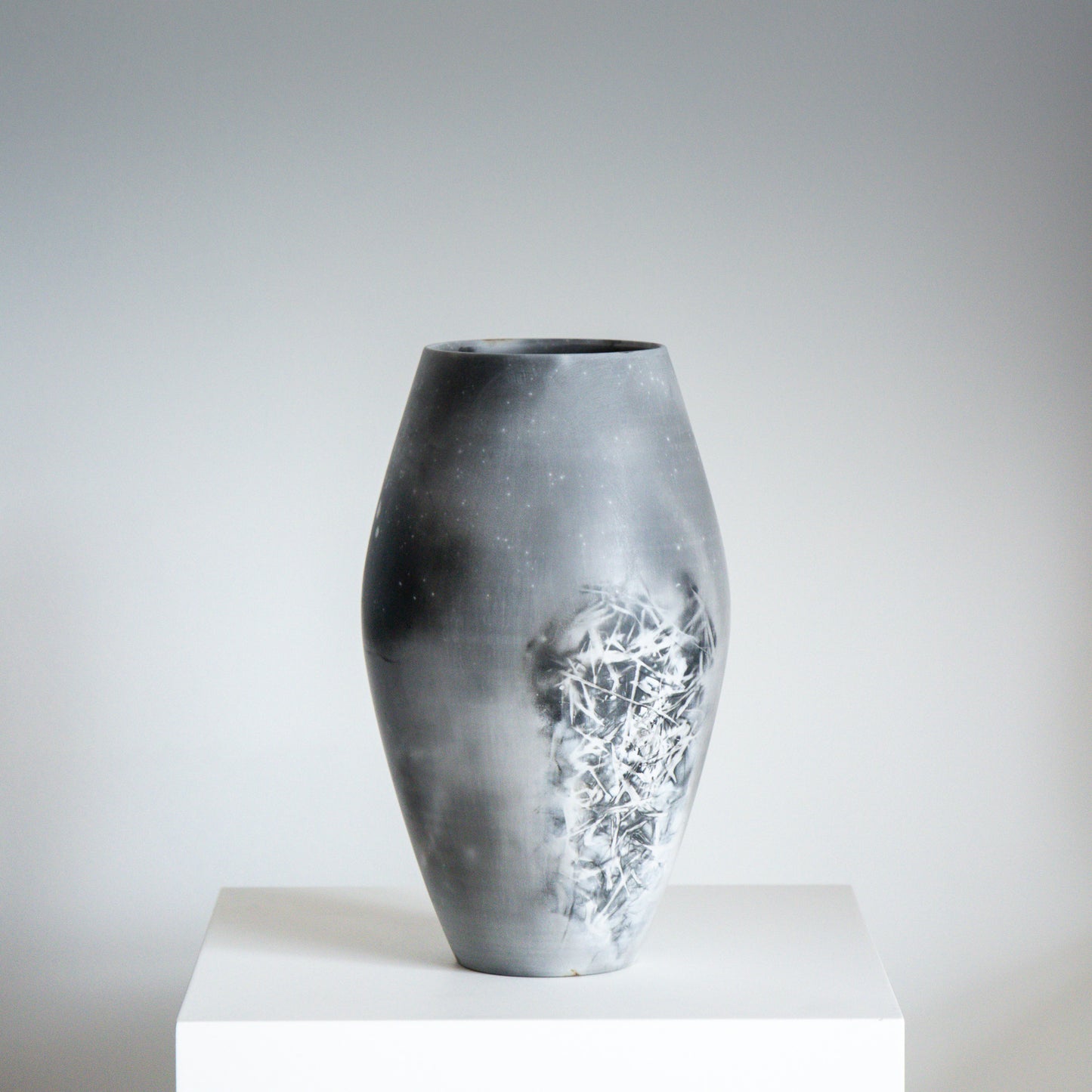 F3 | Smoke Fired Vessel | H:23 - D:13