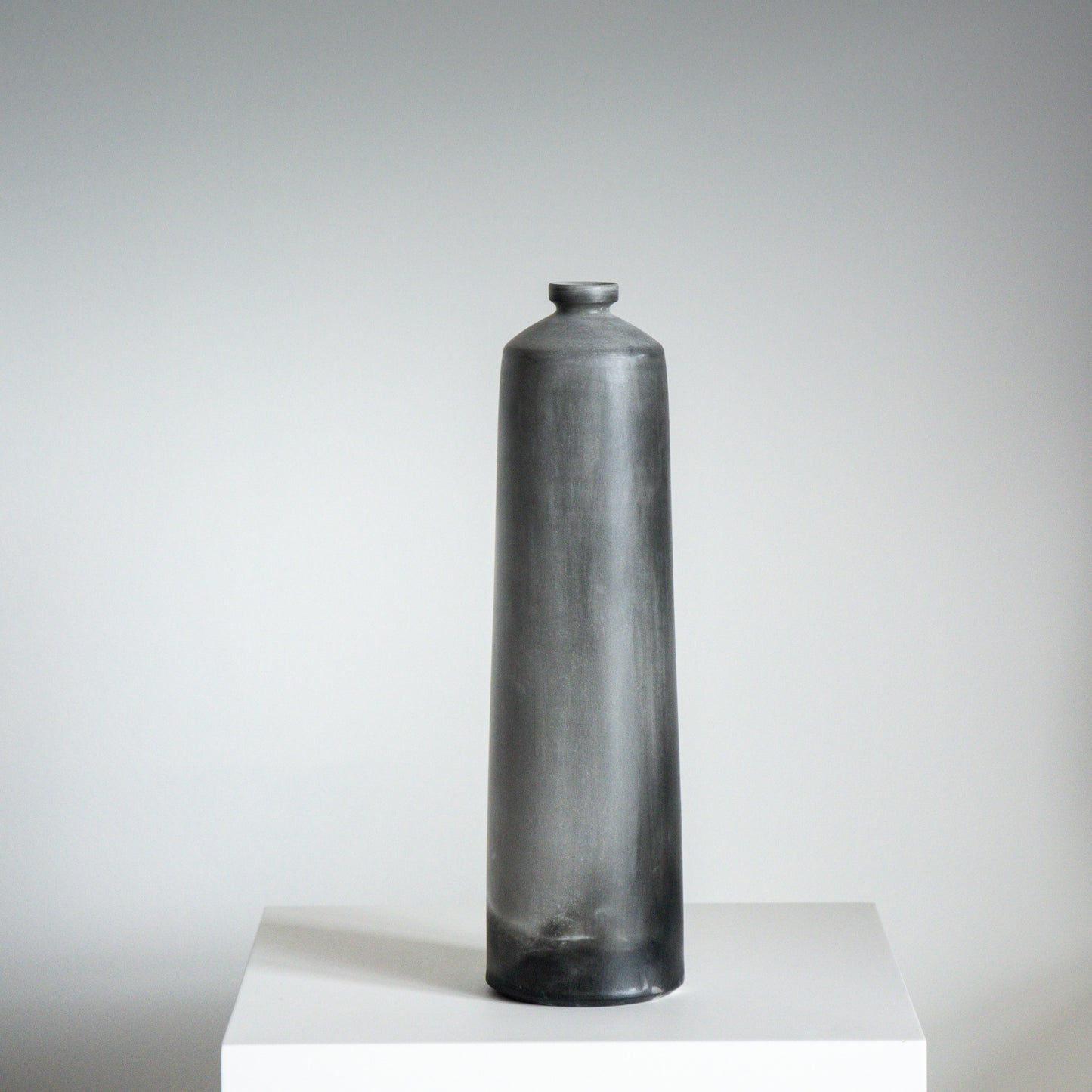 D15 | Smoke Fired Bottle | H: 23cm - D: 7cm