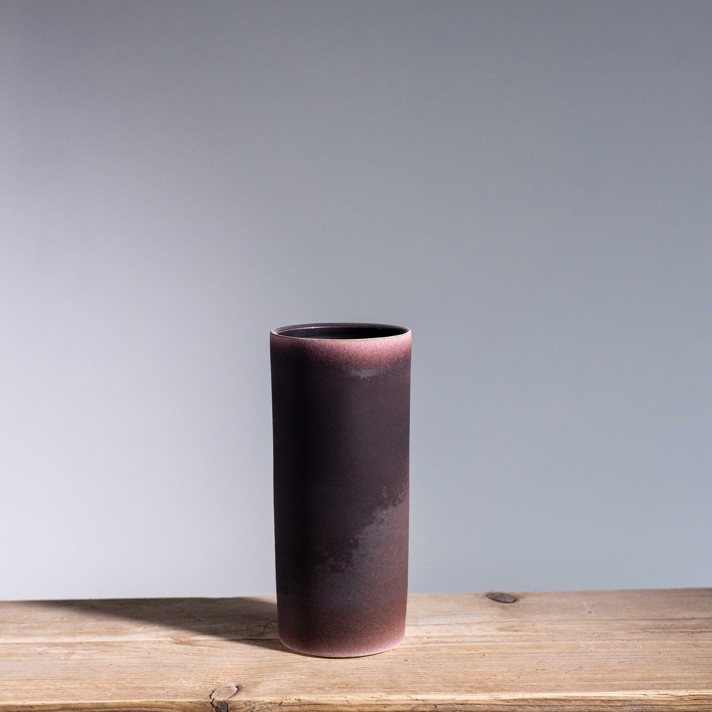 L&S Cylinder 09 | H:20cm- D:8cm | Plum / Brown