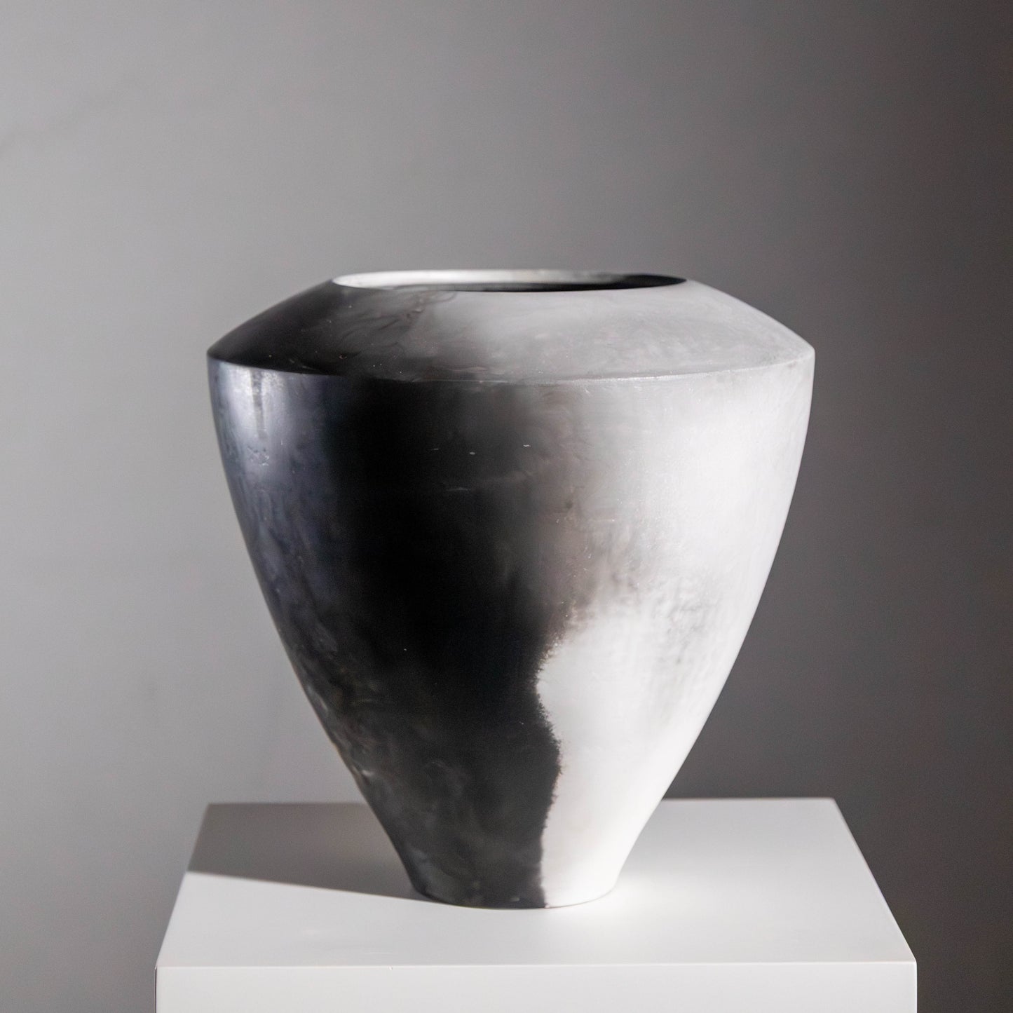 G2 | Smoke Fired Vessel | H:24 - D:24