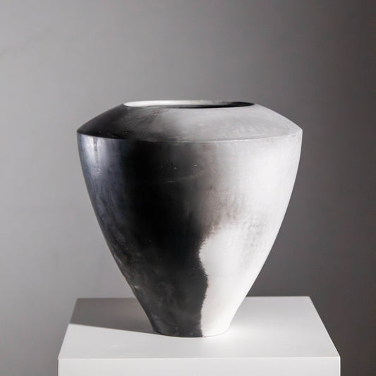 G2 | Smoke Fired Vessel | H:24 - D:24