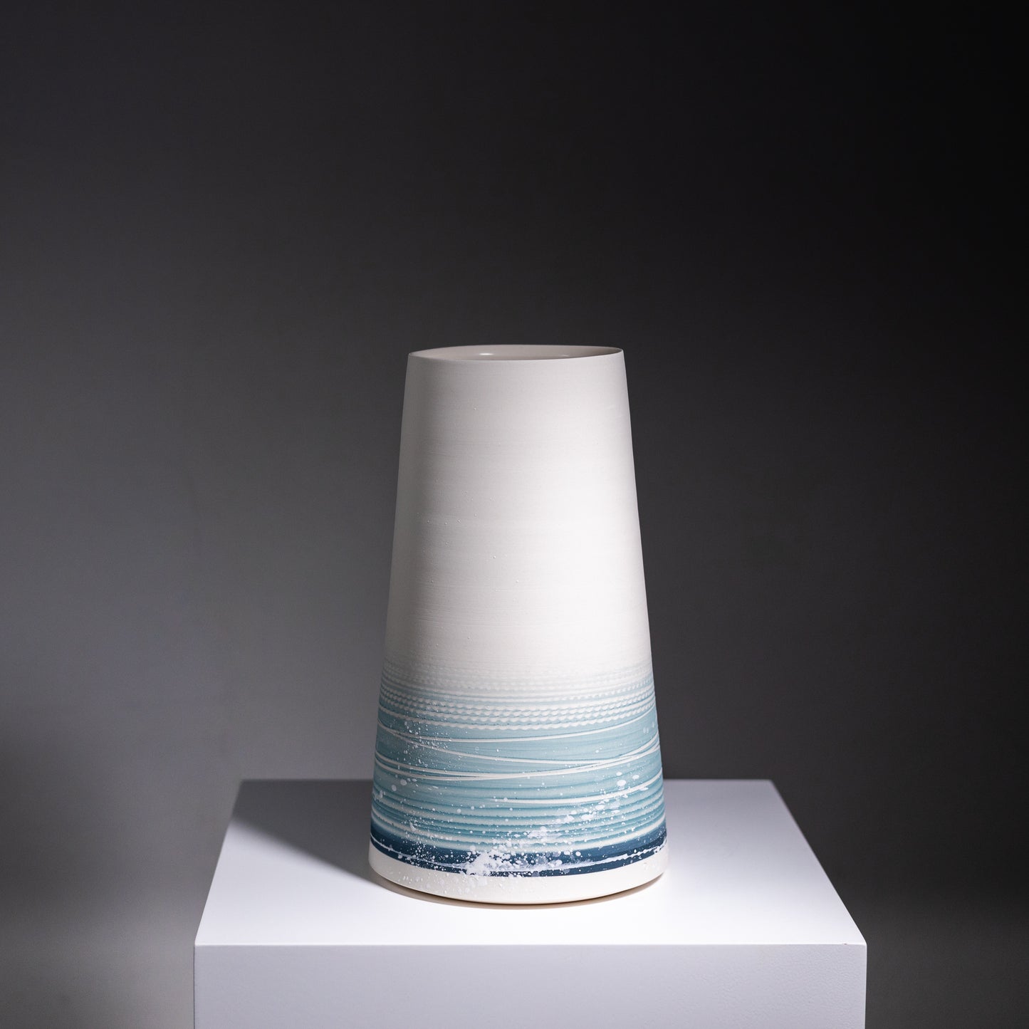 Porcelain Vase | Large | Summer Shore | 26 x 15 x 10cm