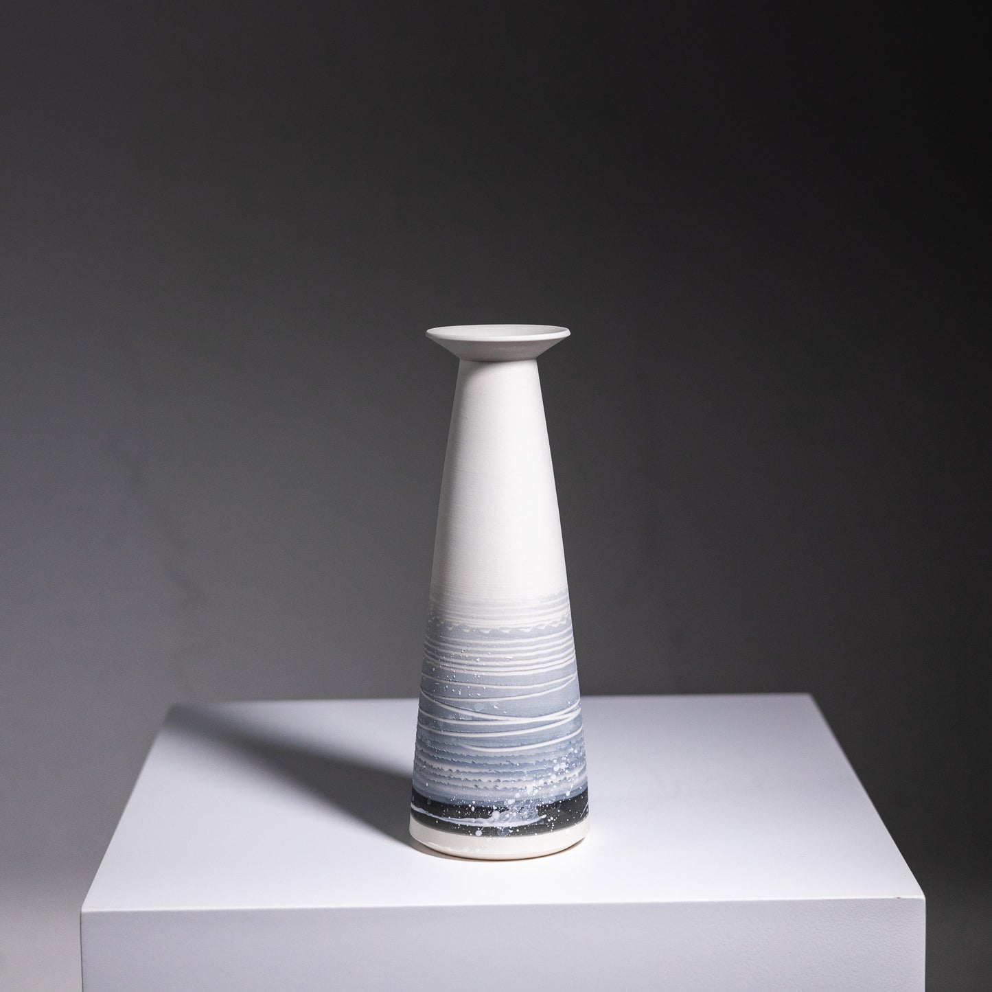 Porcelain Flared Vase | Winter Shore | 20x7x3cm