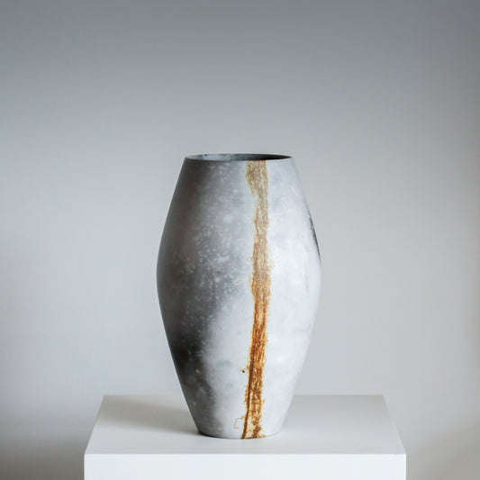 F3 | Smoke Fired Vessel | H:23 - D:13