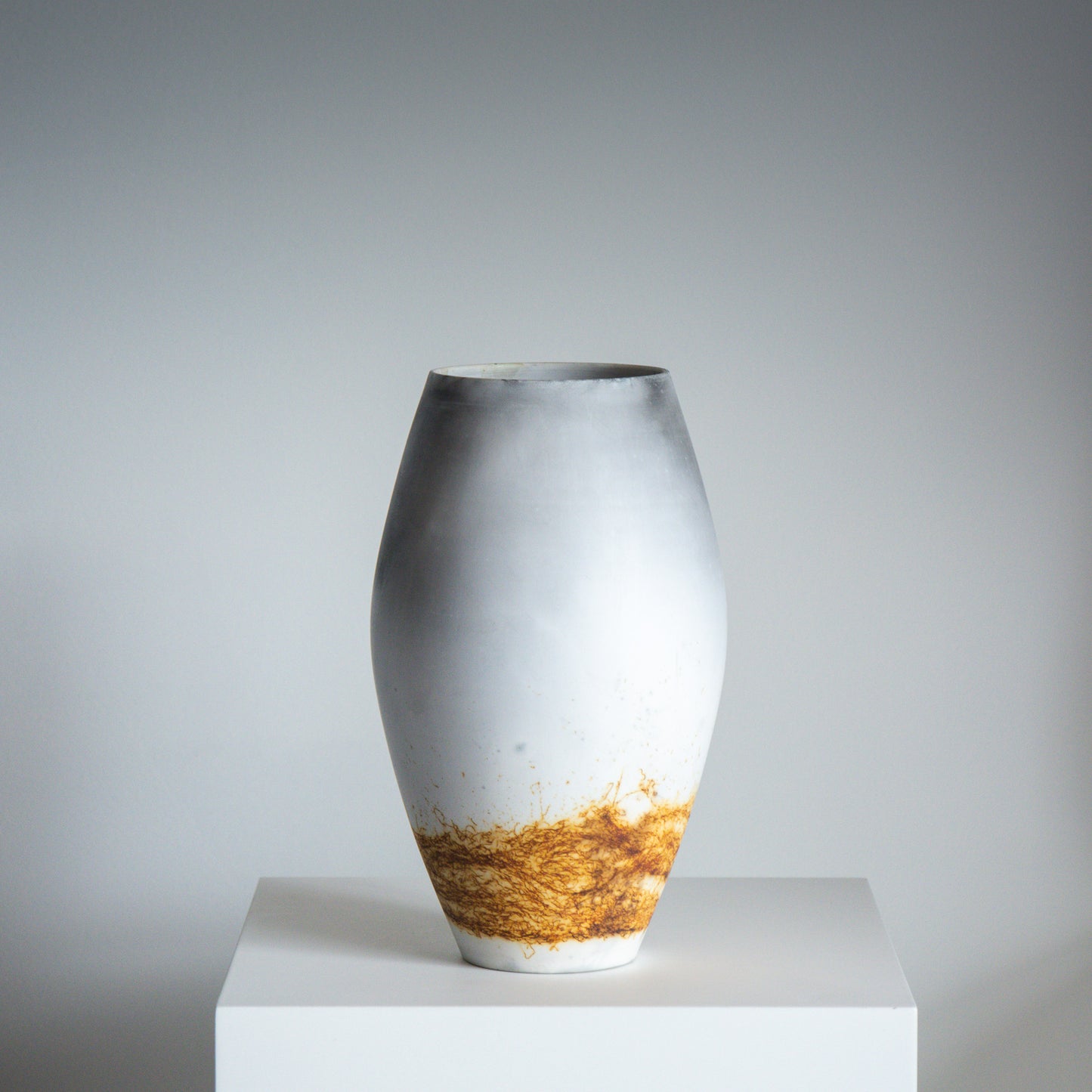 F7 | Smoke Fired Vessel | H:23 - D:13