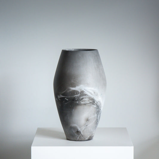 F1 | Smoke Fired Vase | H: 23cm - D: 13cm