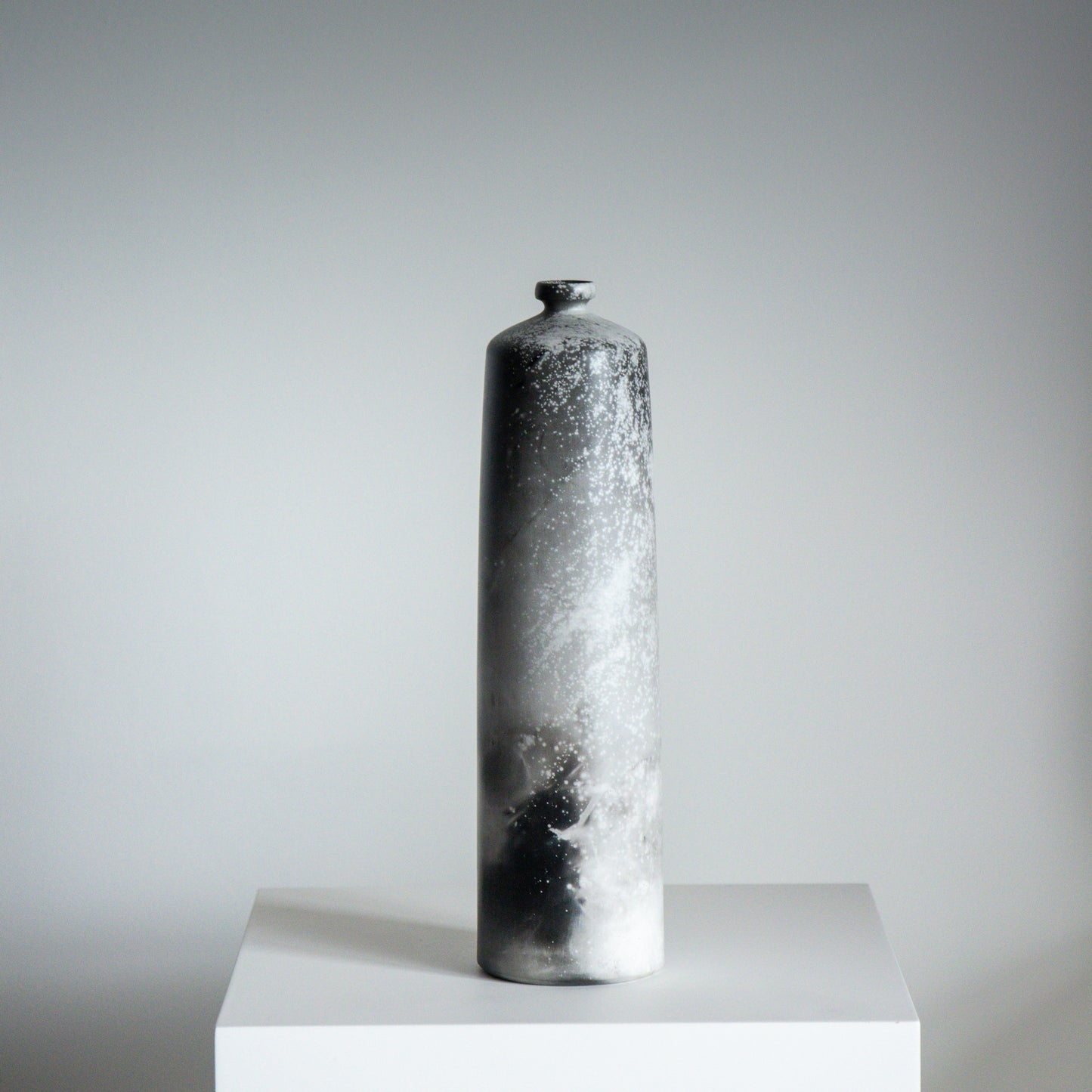 D13 | Smoke Fired Bottle | H:23cm - D:7cm