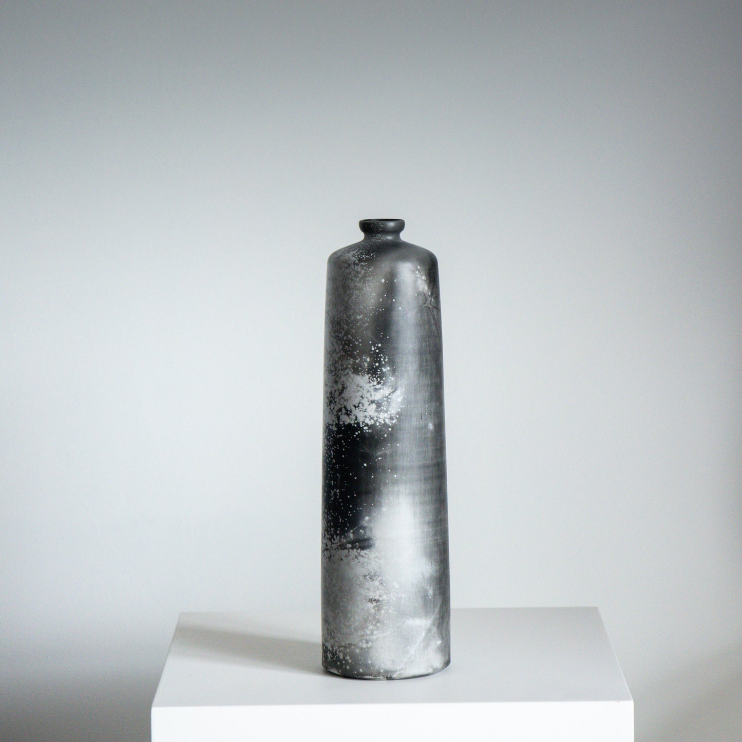 D12 | Smoke Fired Bottle | H:23cm - D:7cm