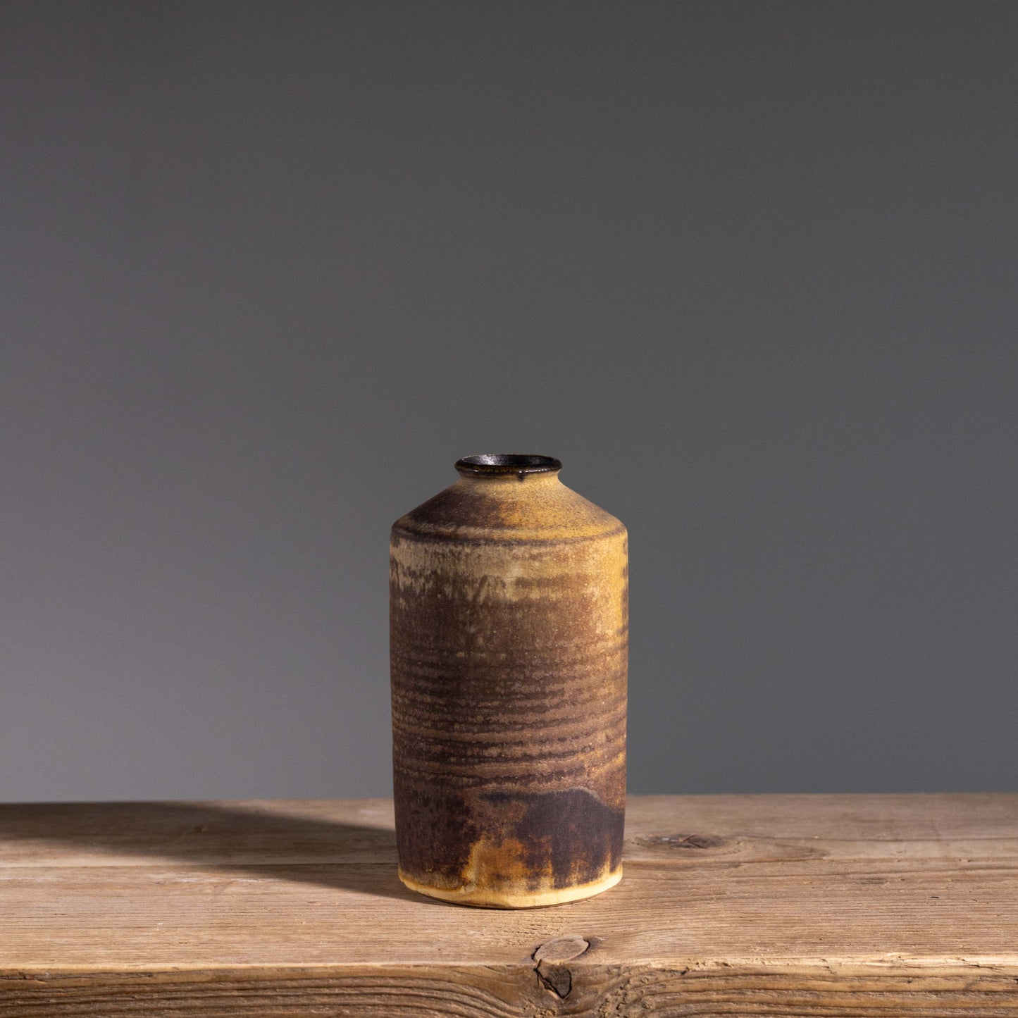 L&S 08 | H: 13cm- D: 6.5cm | Amber