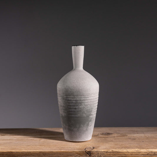 L&S 27 | H: 19.5cm- D: 8.5cm | Sage