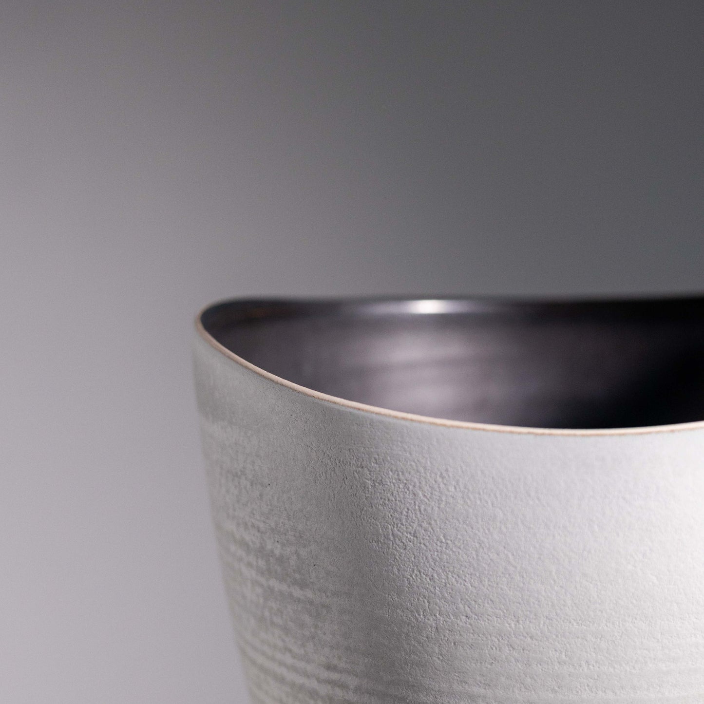 L&S Flow Vessel 01 | H:21cm- D:16cm | Grey / Sage